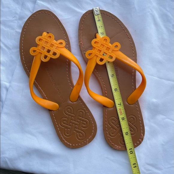 Adorable Sandals by Diane von Furstenberg - Picture 4 of 7